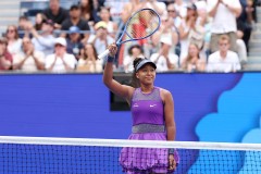 西甲焦点战：皇家社会挑战皇马连胜纪录，中场控制成关键