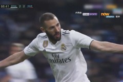 皇马西甲联赛大胜莱万特，领跑积分榜